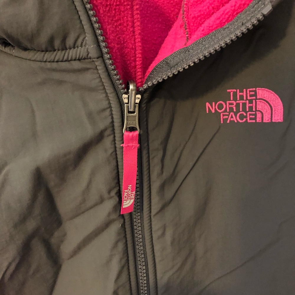 Girls North face jacket - Picture 2 of 4